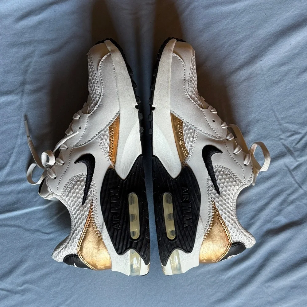 Nike Air Max 90 Sneakers - Picture 2 of 4